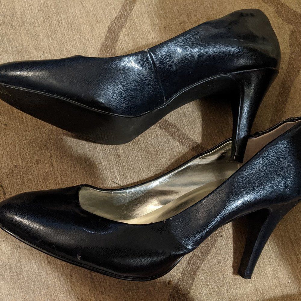 Style & Co Navy Black Heels, Size 8.5